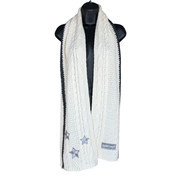 Taylor Swift Folklore Album White Cable Knit Scarf - Picture 3 of 6